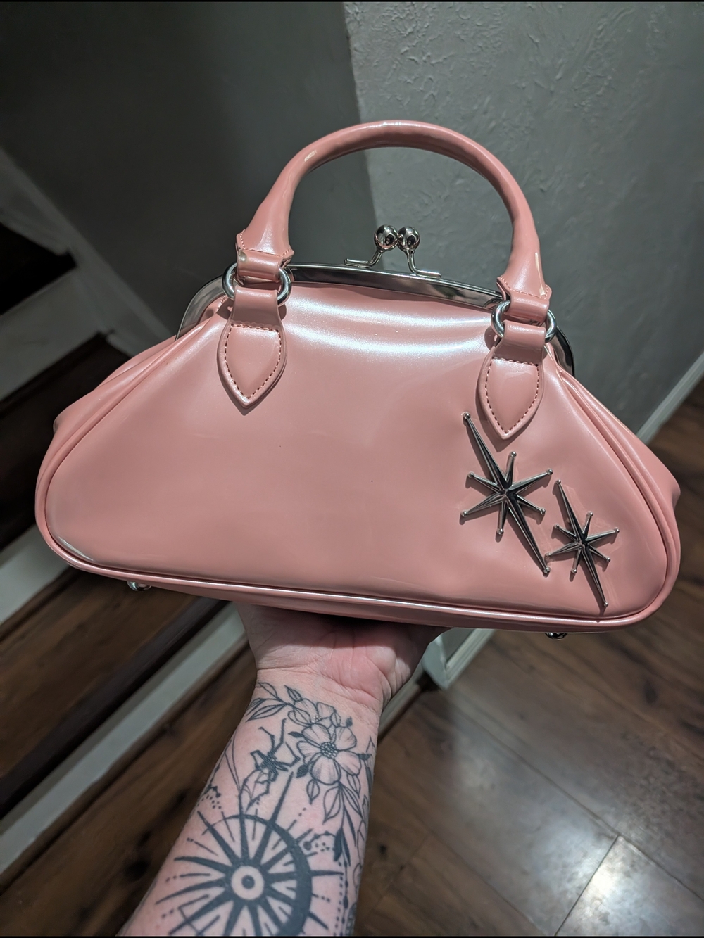 Banned Rockabilly Pink Retro Frame-Top Handbag